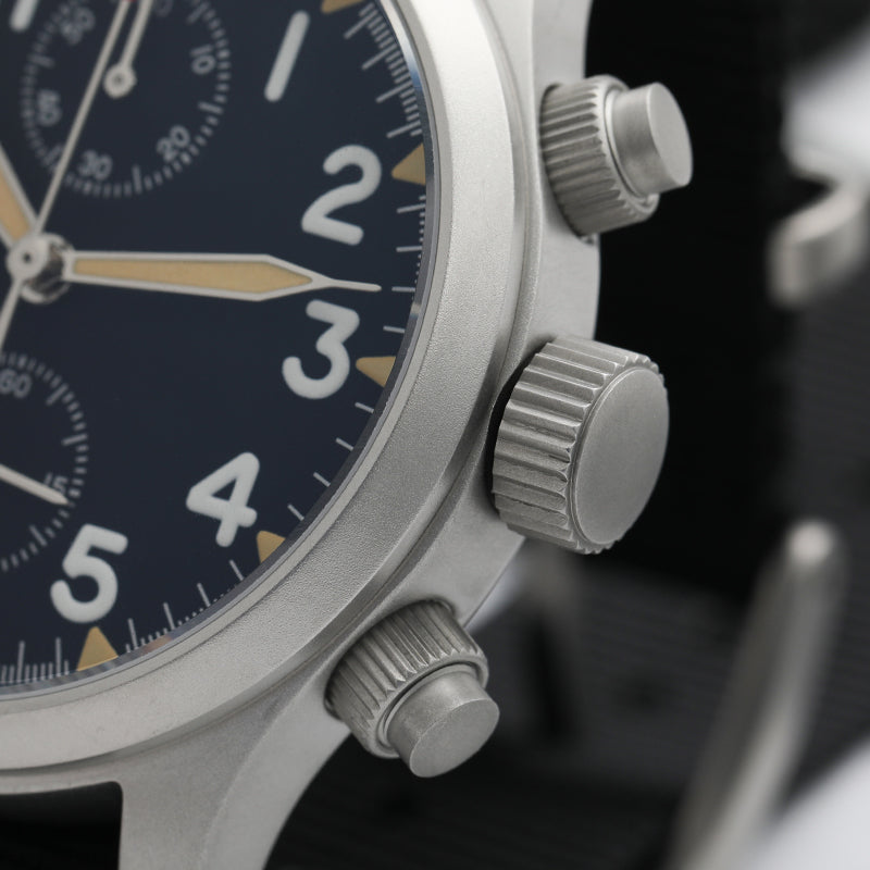 Militado ML1868 Retro VK61 Quartz Chronograph Watch